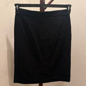 Briggs New York Elegant Black Pencil Skirt